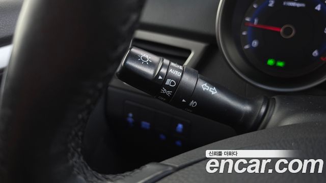 Hyundai i30 2016 — photo 27
