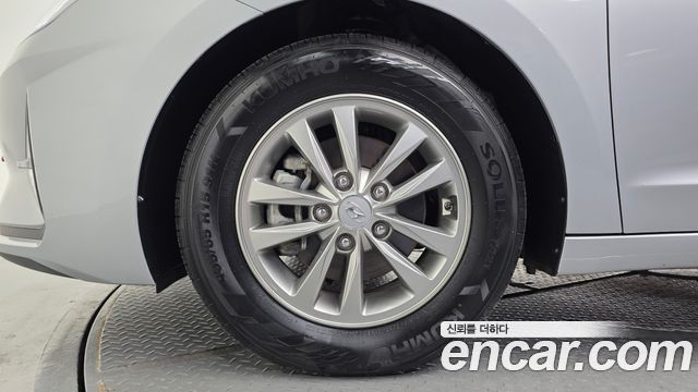 Hyundai AVANTE 2020 — photo 5