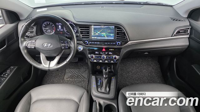 Hyundai AVANTE 2020 — photo 10