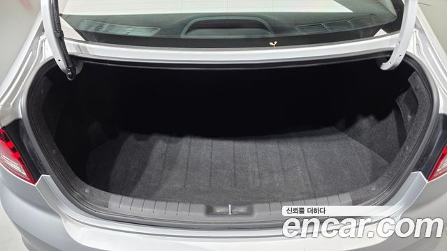 Hyundai AVANTE 2020 — photo 26