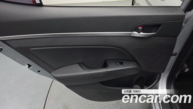 Hyundai AVANTE 2020 — photo 15