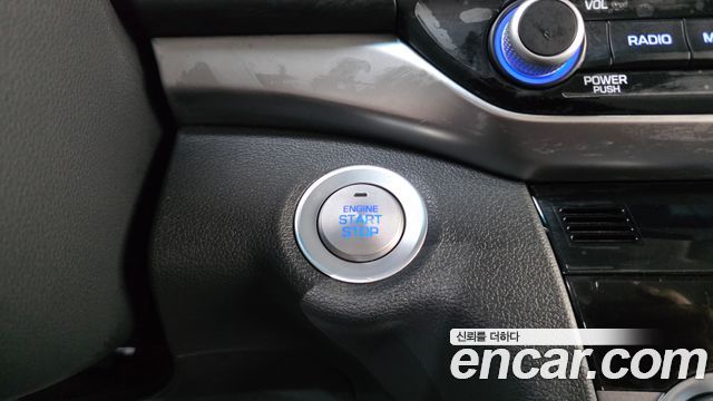 Hyundai AVANTE 2020 — photo 27