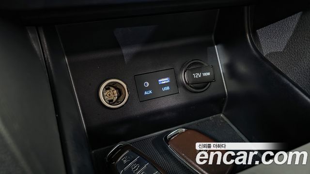 Hyundai AVANTE 2020 — photo 30