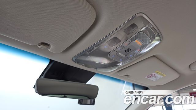 Genesis GV70 2021 — photo 23