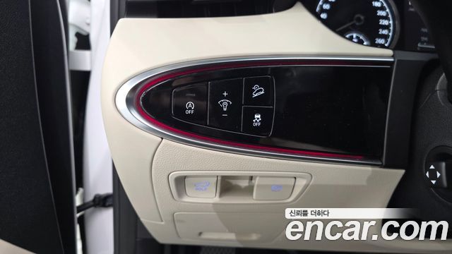 Genesis GV70 2021 — photo 29