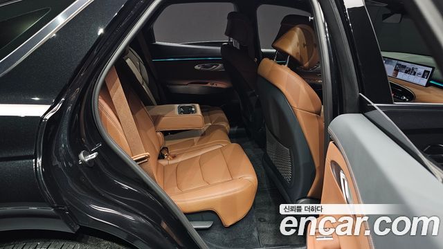 Genesis GV70 2025 — photo 17