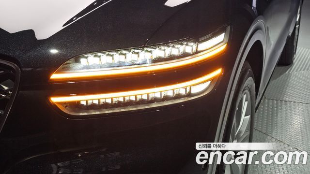 Genesis GV70 2025 — photo 8
