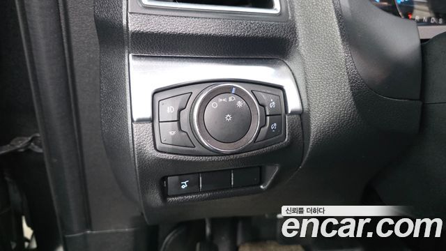 Ford Explorer 2019 — photo 17