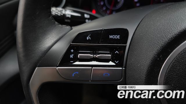 Hyundai AVANTE 2021 — photo 25