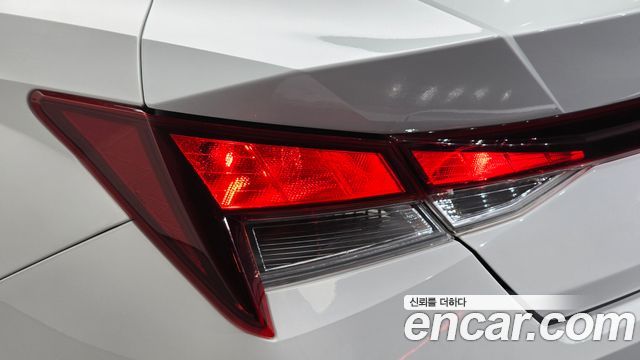 Hyundai AVANTE 2021 — photo 9