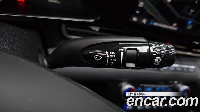 Hyundai AVANTE 2021 — photo 28