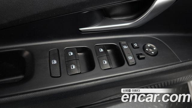 Hyundai AVANTE 2021 — photo 31
