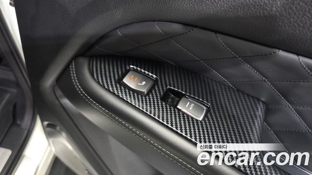 KG Mobility Rexton 2018 — photo 25