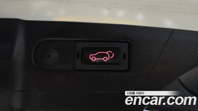 KG Mobility Rexton 2018 — photo 27