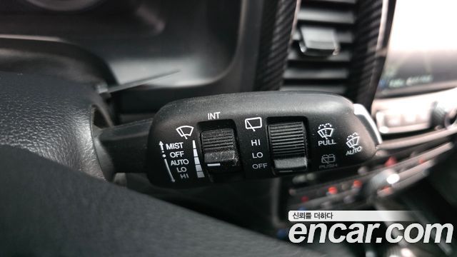 KG Mobility Rexton 2018 — photo 28