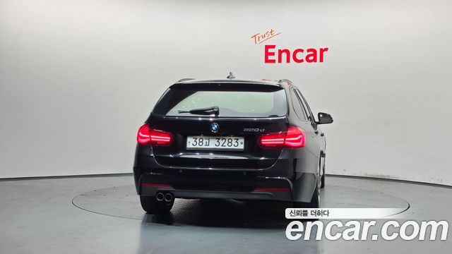 BMW 3-Series 2019 — photo 4