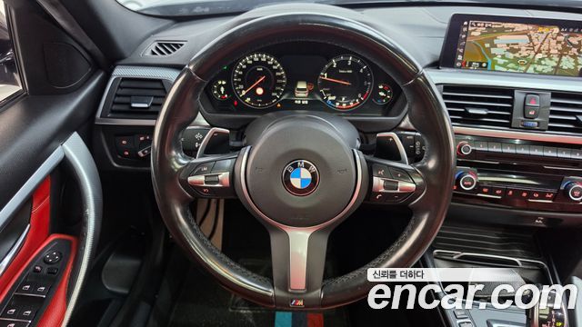 BMW 3-Series 2019 — photo 20