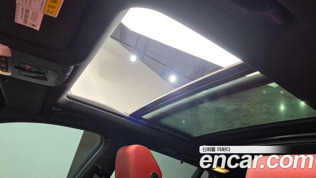 BMW 3-Series 2019 — photo 24