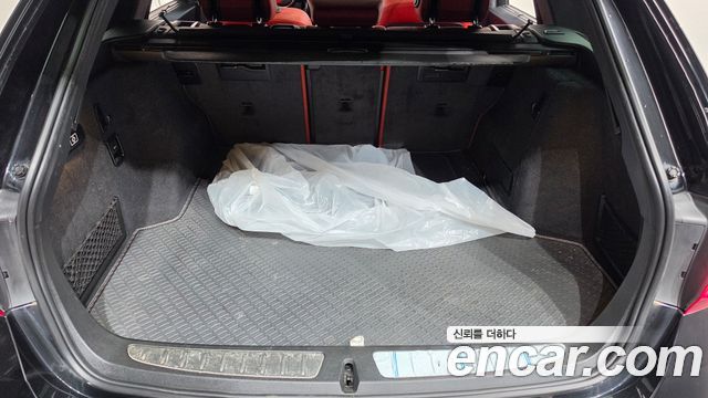 BMW 3-Series 2019 — photo 26