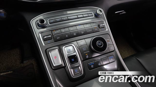 Hyundai Santafe 2021 — photo 12