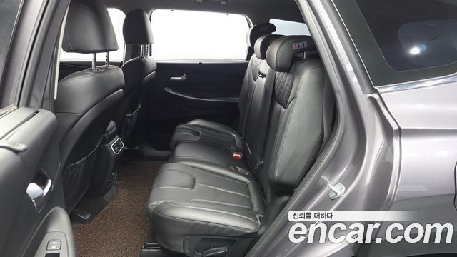Hyundai Santafe 2021 — photo 16