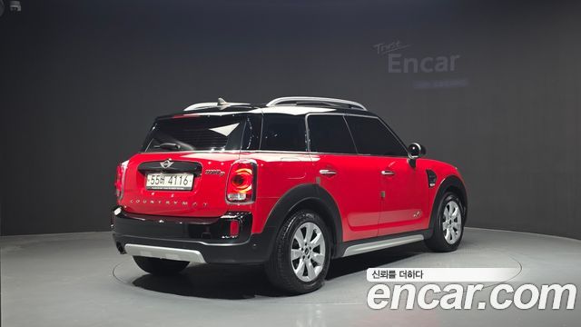 Mini Countryman 2017 — photo 2