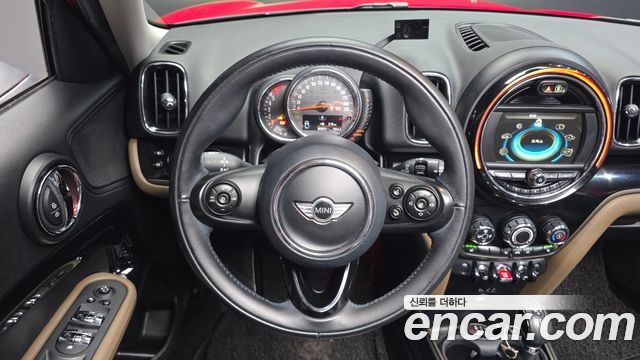 Mini Countryman 2017 — photo 13