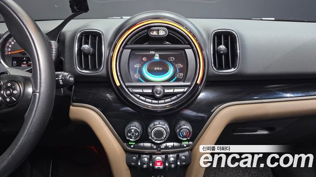 Mini Countryman 2017 — photo 15