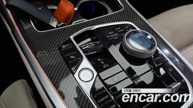 BMW X7 2025 — photo 12