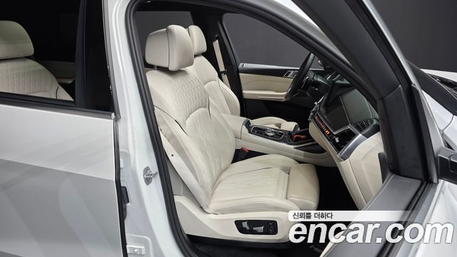 BMW X7 2025 — photo 16