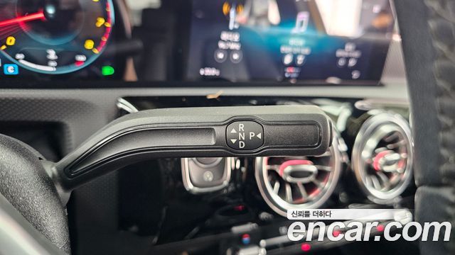 Mercedes-Benz A-Class 2021 — photo 12