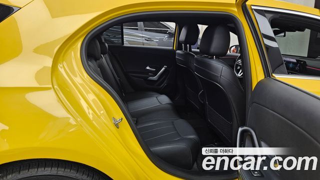 Mercedes-Benz A-Class 2021 — photo 17
