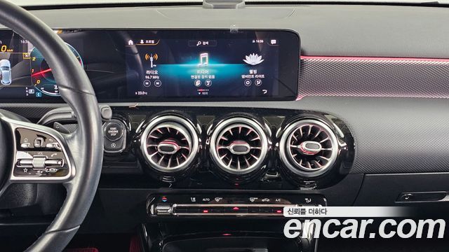 Mercedes-Benz A-Class 2021 — photo 24