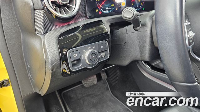 Mercedes-Benz A-Class 2021 — photo 27