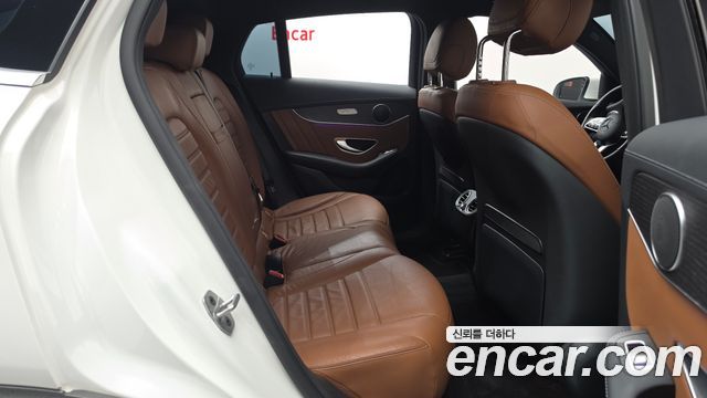 Mercedes-Benz GLC-Class 2021 — photo 12