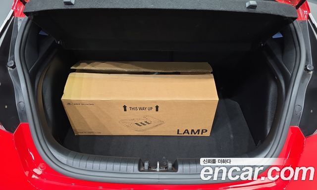 Hyundai Veloster 2019 — photo 21