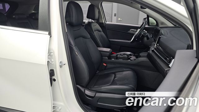 Kia Sportage 2022 — photo 12
