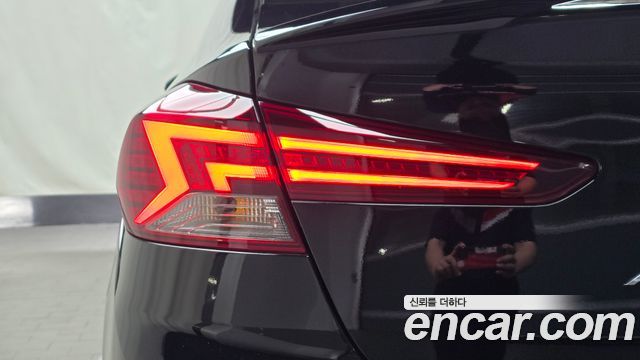 Hyundai AVANTE 2020 — photo 9