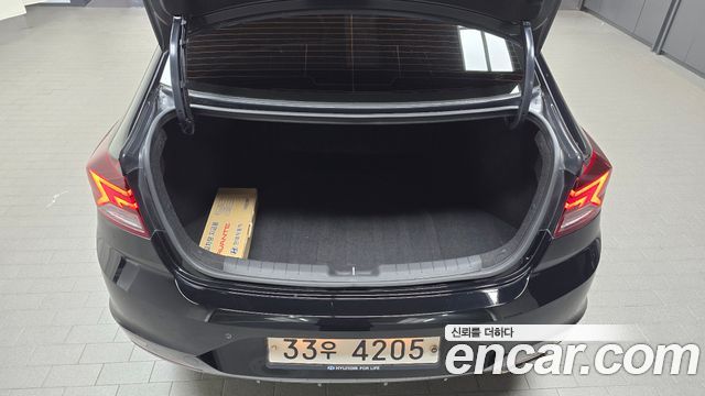 Hyundai AVANTE 2020 — photo 29