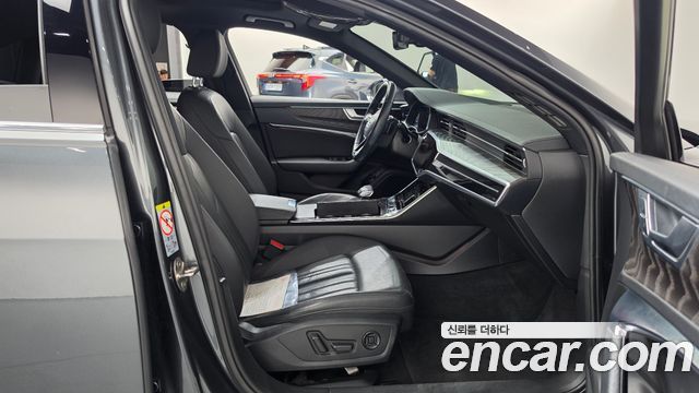 Audi A6 2020 — photo 11