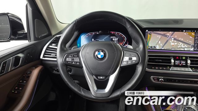 BMW X5 2022 — photo 19