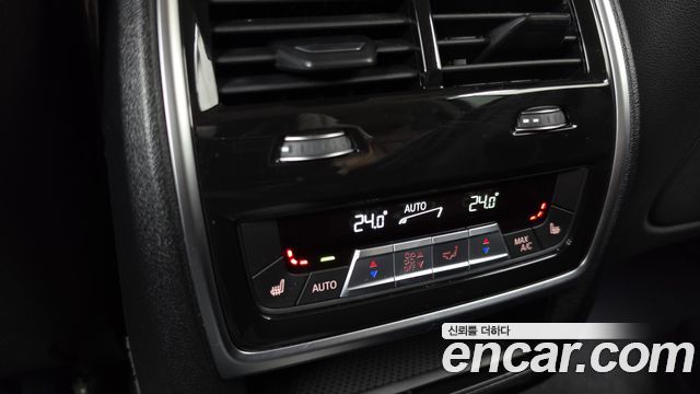 BMW X5 2022 — photo 25