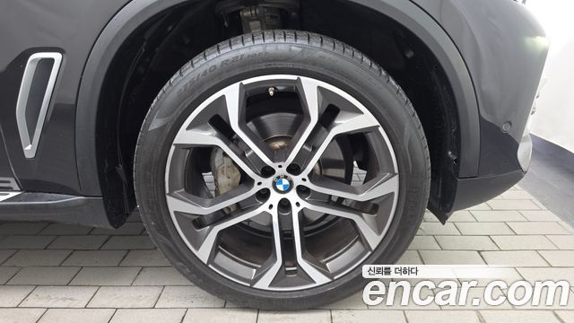 BMW X5 2022 — photo 7