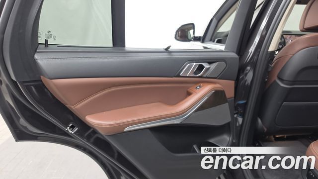 BMW X5 2022 — photo 15
