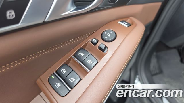 BMW X5 2022 — photo 29