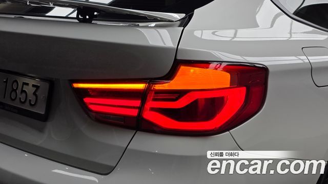 BMW Gran Turismo 2019 — photo 9