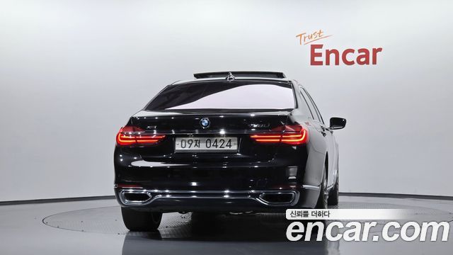 BMW 7-Series 2016 — photo 4