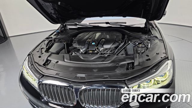 BMW 7-Series 2016 — photo 6