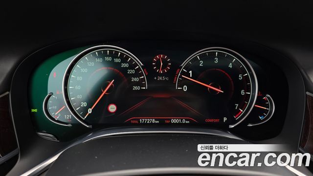 BMW 7-Series 2016 — photo 8