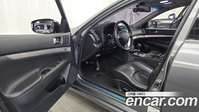 Infiniti G 2010 — photo 10